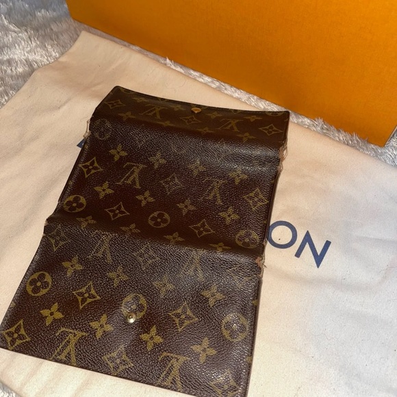 Louis Vuitton wallet - Picture 8 of 8